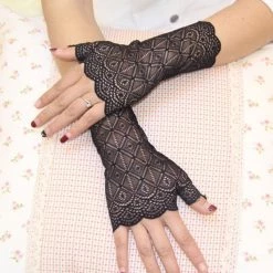 Cradle Of Goth Lace Gloves MISCELLANEOUS