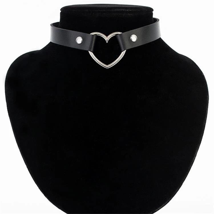 Cradle Of Goth Heart-shaped Choker CHOKERS 2 Cradle Of Goth Heart-shaped Choker CHOKERS