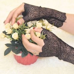 Cradle Of Goth Lace Gloves MISCELLANEOUS