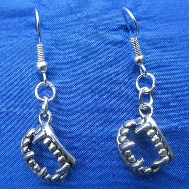 Cradle Of Goth Vampire Teeth Earrings 1 Cradle Of Goth Vampire Teeth Earrings